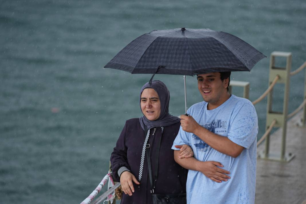 İstanbul'da sağanak Anadolu yakasında etkili oldu - Resim: 2